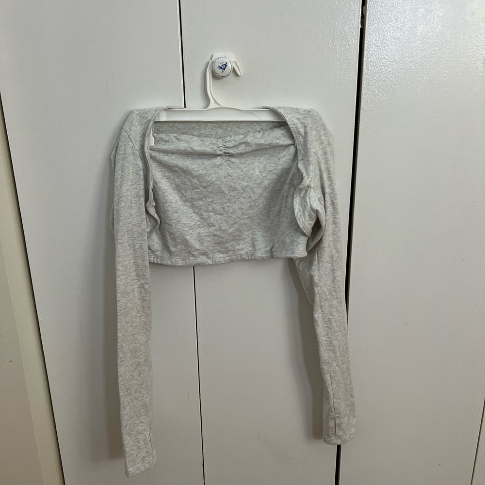 Garage Light Gray Long Sleeve Crop Top